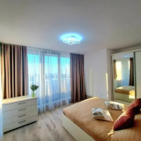 Апартаменти Del Mar *